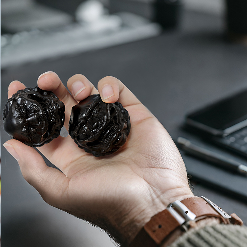 Chinese Black Sandalwood Carve - огляд і ціна Art Craft Lion