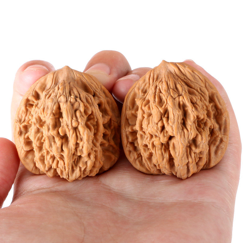 Natural Wenwan Walnut Hand Mas - огляд і ціна Art Craft Lion